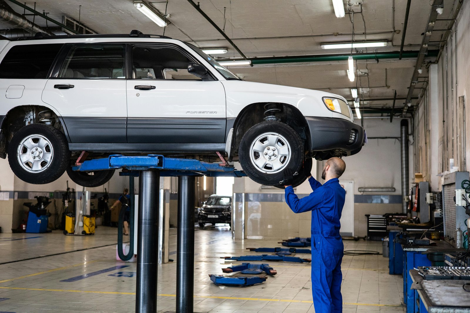 Automobile